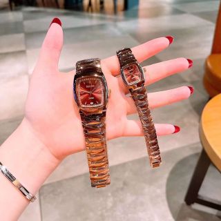 Đồng hồ cặp raddo nam nữ mặt vuông