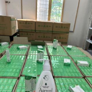Dung dịch vệ sinh phụ Nữ Dung dịch vệ sinh Thảo Mộc [AGARWOOD] Trầu Không Trà Xanh