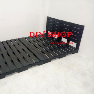 Giường gỗ thông pallet