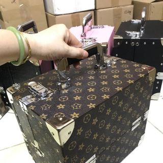 Cốp Trang Điểm Size 30cm 3Mâm dài mở lên