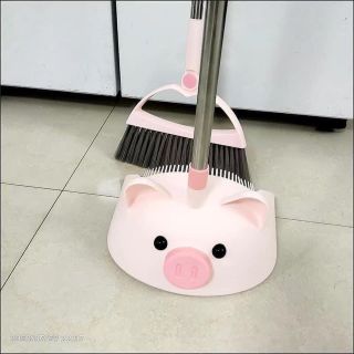 Bộ chổi hót rác heo hồng chổi thiết kế gập 45 độ có thể quét các góc siêu xinh