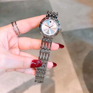 Đồng hồ nữ lắc kiền tay mới