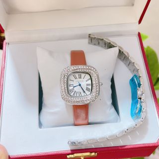 Đồng hồ da nữ vuông viền đá mới