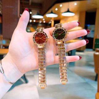 Đồng hồ nữ mới siêu đẹp giá bán buôn