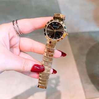 Đồng hồ nữ mới siêu đẹp giá bán buôn