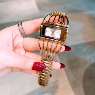 Đồng hồ nữ thời trang mới