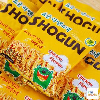 Snack mì trẻ em Shogun Hàn Quốc vị gà truyền thống thùng 30 gói x 18g