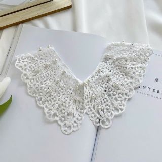 Cổ áo sơ mi giả cài cúc