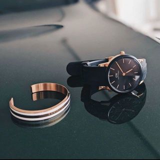 VÒNG TAY CAO CẤP D/W FULLBOX 2