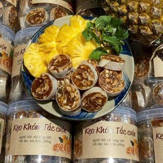 KẸO KHÓM CUỘN ĐẶC SẢN MIỀN TÂY 500G - WINNIE HOUSE