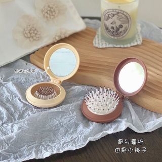 lược MIU chải tóc massage đầu kèm gương mini