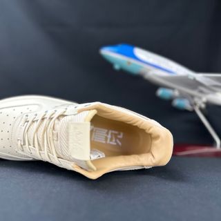 Giày Thể Thao Sneaker