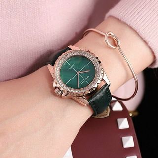 Đồng hồ chính hãng GUOU 8205 dây da mặt tròn đính đá dành cho các quý cô