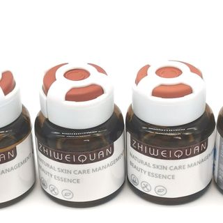 Tinh Chất Arbutin Tái Tạo Bệnh Lý về da, bổ sung nước, dưỡng ẩm, làm mờ nám, tàn nhang, mụn đồng thời ngăn chặn việc sản xuất melanin ( Nội ĐỊA TRUNG CAO CẤP )