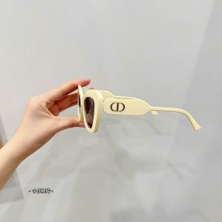 Túi xách quảng châu Kính Mát  V Fullbox - 09B3676  (Chuyên sỉ túi xách sll, balo, ví, thắt lưng, túi Laptop)