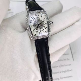 Đồng hồ GUOU 8200 bé dây da mặt đồng hồ nhỏ rất phù hợp với phái nữ