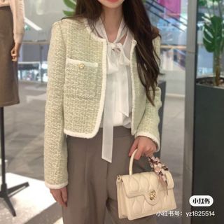 Túi xách quảng châu Quai Xách Logo Hoa Kèm Khăn - 09B3692 (Chuyên sỉ túi xách sll, balo, ví, thắt lưng, túi Laptop)