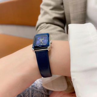 Đồng hồ nữ SCOTTIE 9088 có dây da dành cho các quý cô