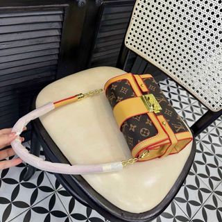 Túi xách quảng châu Cắp Nách - 12B3705 (Chuyên sỉ túi xách sll, balo, ví, thắt lưng, túi Laptop)