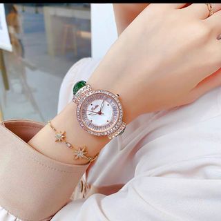Đồng hồ Nữ SCOTTIE 9208 dây da thiết kế kiểu dáng mặt tròn viền đính đá