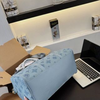 Túi xách quảng châu Du Lịch Họa Tiết - 01B3715 (Chuyên sỉ túi xách sll, balo, ví, thắt lưng, túi Laptop)