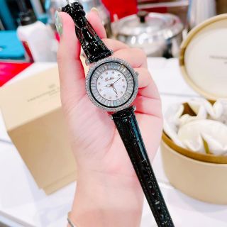 Đồng hồ chính hãng SCOTTIE 9200 dây da dành cho các quý cô
