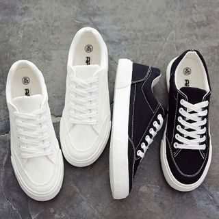 Giày Thể Thao Nam 2 Màu Trắng/Đen Basic Vải Canvas. Đế bằng phong cách Hàn Quốc, thể thao năng động