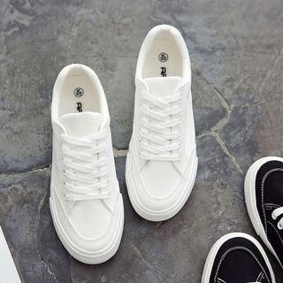Giày Thể Thao Nam 2 Màu Trắng/Đen Basic Vải Canvas. Đế bằng phong cách Hàn Quốc, thể thao năng động