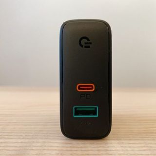 Củ Sạc Nhanh 60W Aukey PA-D3 , 2 cổng USB-A 12W + Type C 60W PD