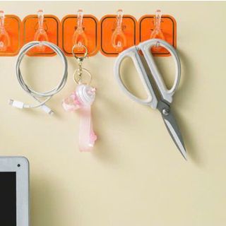￼Móc dán tường treo đồ mini đa năng Lochi Store giá sỉ