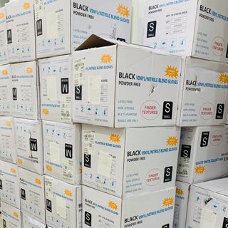 Găng Tay Cao Su Y Tế Không Bột Đen Trắng Hộp 100c