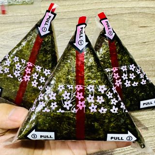 Rong biển cơm nắm Onigiri
