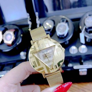 Đồng hồ đẹp cho chị em