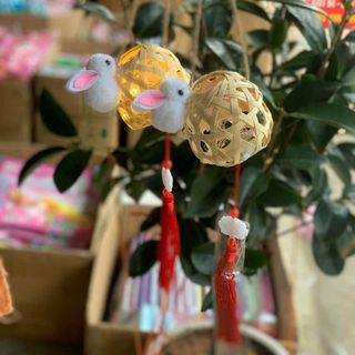 Đèn lồng thỏ giỏ tre trung thu 2023