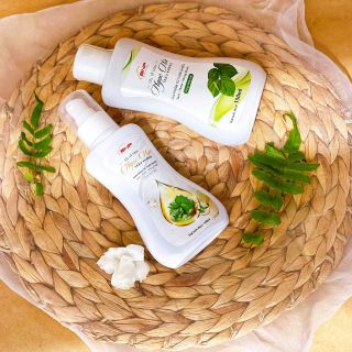Dung dịch vệ sinh phụ nữ Ngọc Nữ Trầu Không BANIPHAR dạng gel 150ml