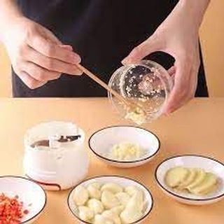 Dụng Cụ Xay Tỏi Kéo Dây Mini Chopper