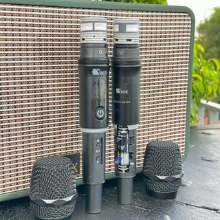 KCBox KC260Pro - Loa Xách Tay Karaoke Cao Cấp Giá Tốt Nhất 2023, Bass Boost, Bluetooth 6.0, Tặng Kèm Micro Không Dây Cao Cấp Và Chân Micro Mini.