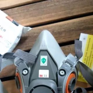 Mặt nạ phòng độc đủ phụ kiện 7 món