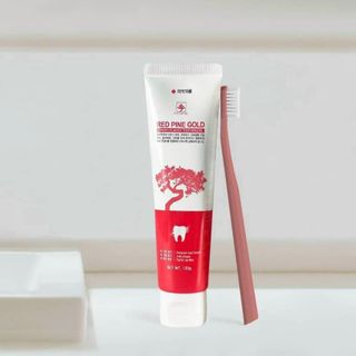 Kem Đánh Răng Tinh Dầu Thông Đỏ Pine Needle Gold - Fresh Flavor Toothpaste 120g
