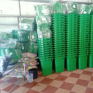 Thùng rác 240L nhựa HDPE nắp đậy kín có bánh xe di chuyển dễ
