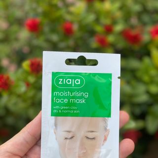 Mặt nạ bùn xanh Ziaja cấp dưỡng chất cho da mịn màng trắng sáng