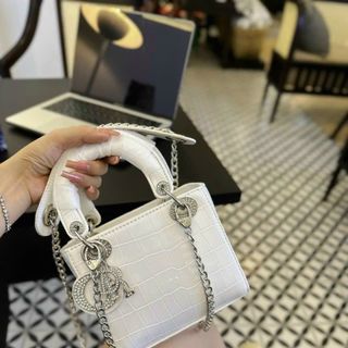 HÀNG QC LOẠI 1 - TÚI ĐI Ô DA BÓNG LOGO ĐÍNH ĐÁ SANG CHẢNH