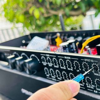 Vang Cơ Lai Số NEX P11Plus Tặng Dây Hoa Sen Điều Chỉnh Echo, Reverb, EQ, Chống hú FBX Cực tốt, Giảm Ồn Hiệu Quả Cho Micro Tạo Ra Âm Thanh Trung Thực