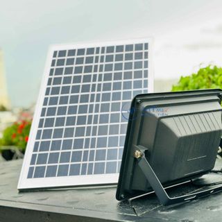 Đèn Năng Lượng Mặt Trời AZPro 200W Thế Hệ Mới, Chống Nước IP67 Thoải Mái Lắp Đặt Ngoài Trời Đầy Đủ Phụ Kiện Kèm Theo