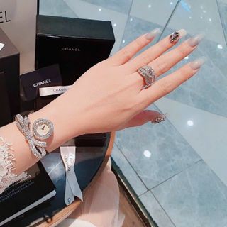 ĐỒNG HỒ NỮ SIÊU CẤP CHA.NEL MẶT NƠ