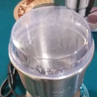 Máy xay hạt khô, xay bột, gia vị cà phê đa năng,công suất 300w,6 lưỡi dao cực bén, chất liệu cối inox, bảo hành 12 tháng , bán sỉ, đơn sll có chiết khấu %%%