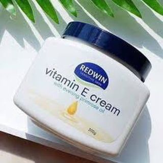 Vitamin e úc