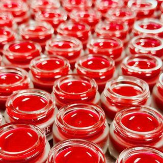Dưỡng môi lựu đỏ lipshe