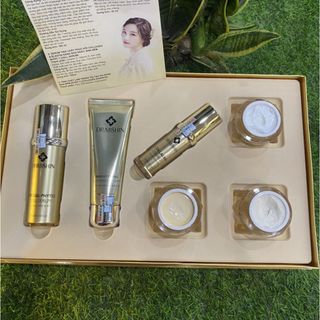 Bộ kem hỗ trợ điều trị nám và tàn nhang DR.MISHIN Chính Hãng