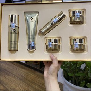 Bộ kem hỗ trợ điều trị nám và tàn nhang DR.MISHIN Chính Hãng